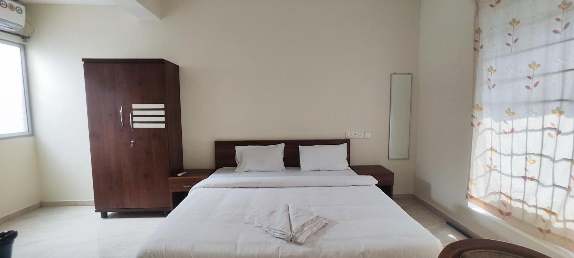 Stayz Inn Elite T Nagar Chennai Exteriör bild